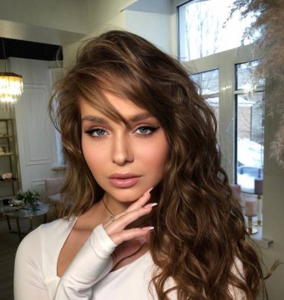 Юлия, Г. Полярные Зори